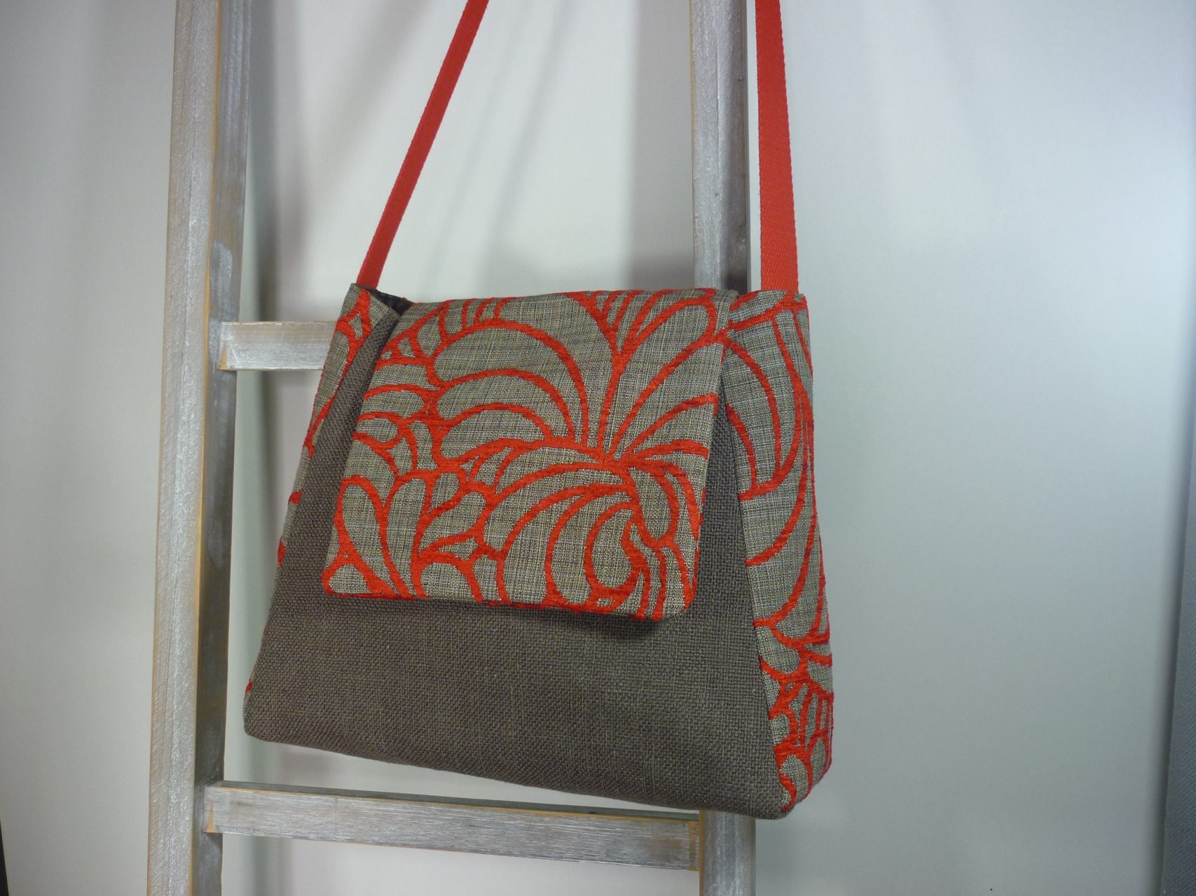 Sac Indien Bandoulière Noir et Rouge | Royaume Indien