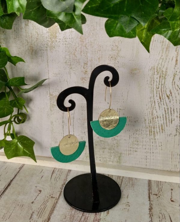 boucles d'oreilles stylisées cuir et Gold filled