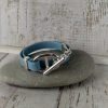 bracelet en cuir bleu pastel maille marine