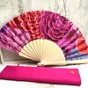 éventail en tissu de créateur