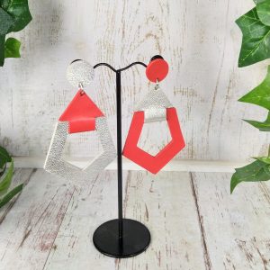 boucles d'oreilles asymétriques