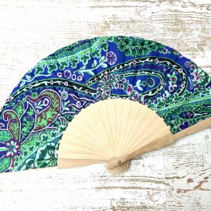 éventail en tissu de créateur