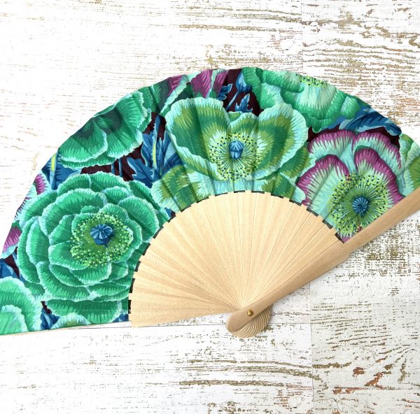 éventail en tissu de créateur