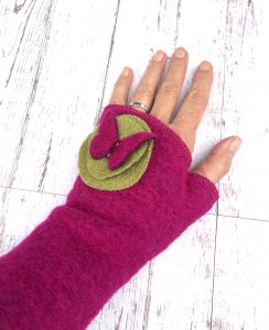 Mitaines en laine bouillie