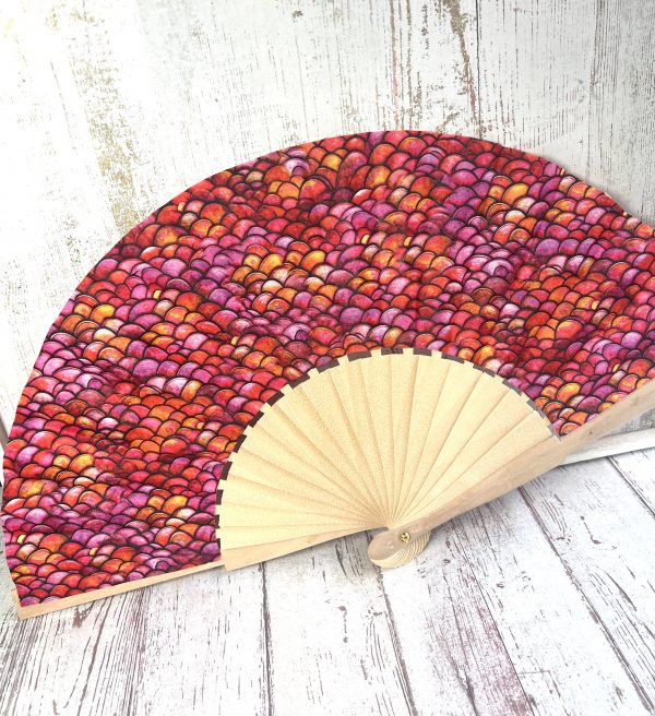 éventail en tissu de créateur