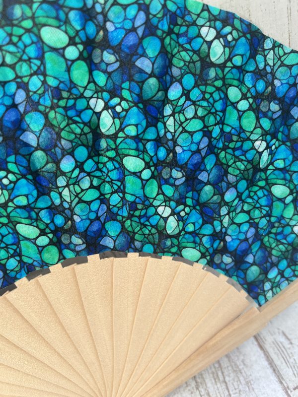 éventail en tissu de créateur