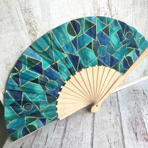 éventail en tissu de créateur