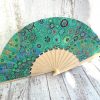éventail en tissu de créateur