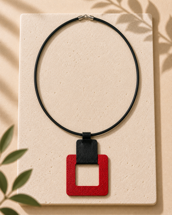 Collier contemporain