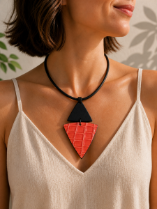 Collier contemporain