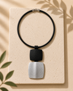 Collier contemporain