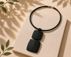 Collier contemporain