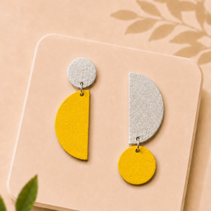 boucles d'oreilles asymétriques